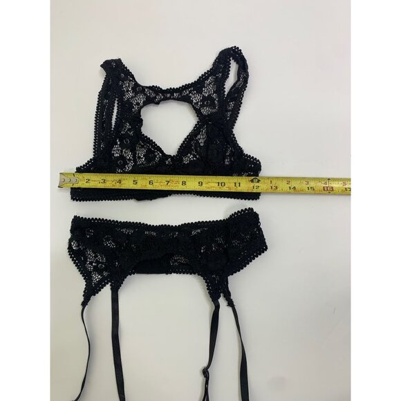 Black Lace Bra and Garter Set Size Small - Picture 8 of 8
